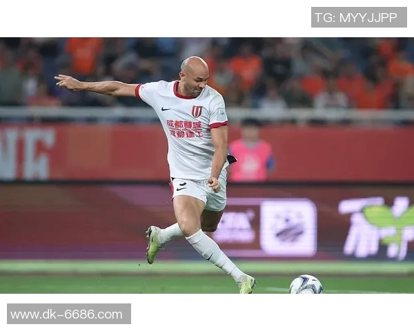 国足球星归化潮引发热议中国足球未来发展方向何去何从 国足球星归化潮引发热议中国足球未来发展方向何去何从